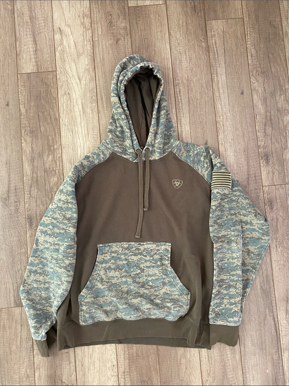 Ariat Olive & Digital Camo Pullover Hoodie